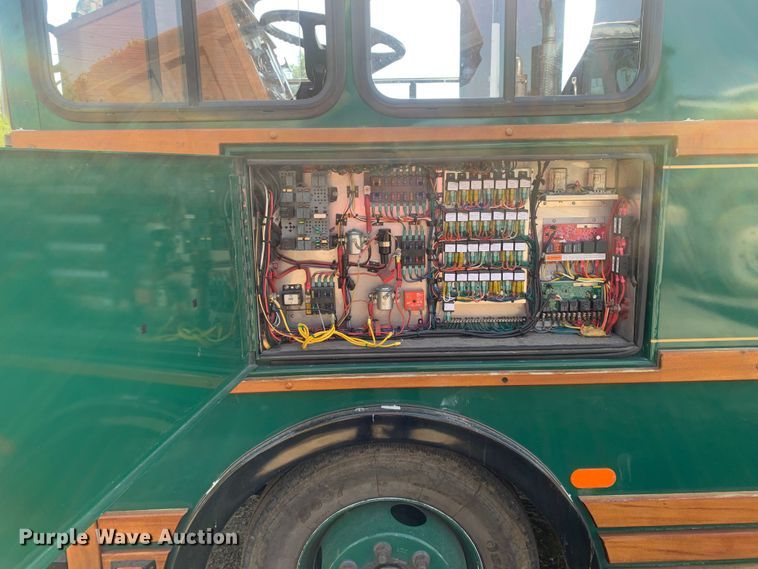 image for item MH9822 2007 Freightliner Double K Villager 208  trolley