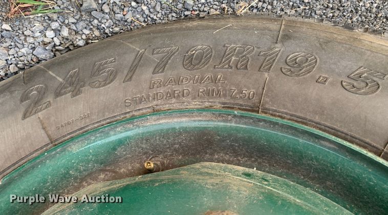 image for item MH9822 2007 Freightliner Double K Villager 208  trolley