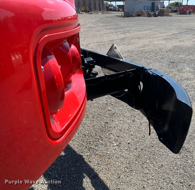 image for item MH9823 2006 Freightliner Business Class M2  oil distributor truck