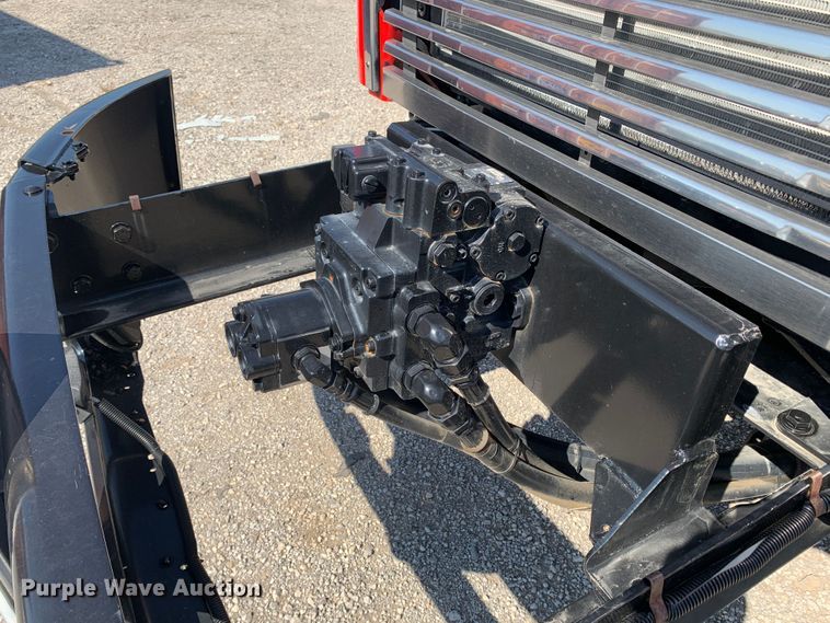 image for item MH9823 2006 Freightliner Business Class M2  oil distributor truck