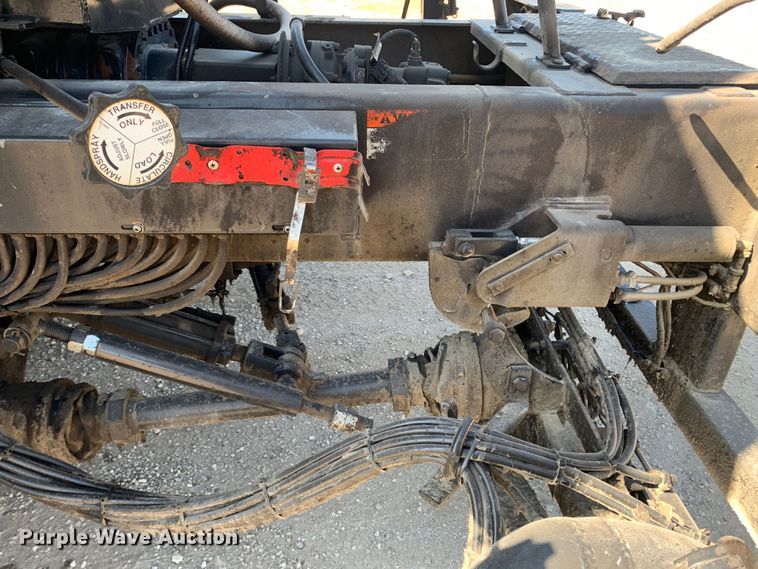 image for item MH9823 2006 Freightliner Business Class M2  oil distributor truck