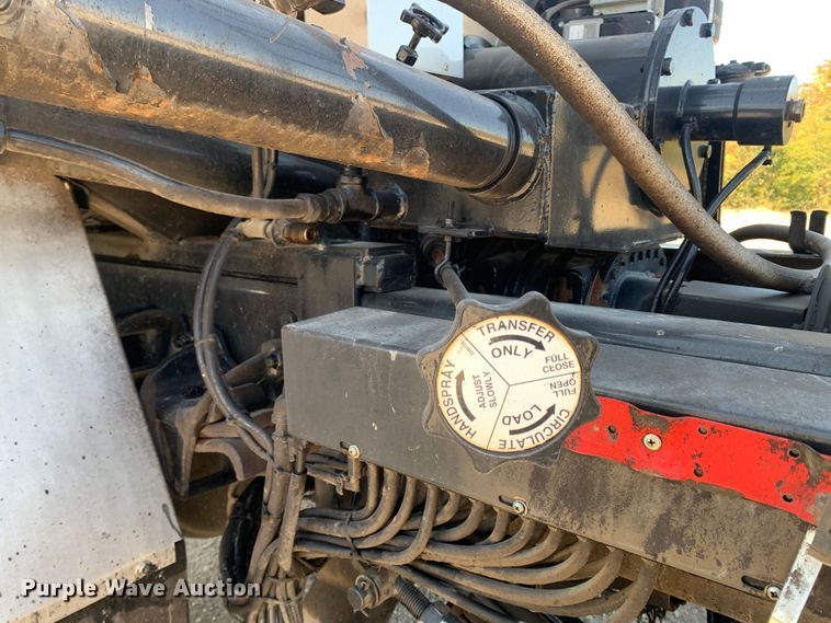 image for item MH9823 2006 Freightliner Business Class M2  oil distributor truck