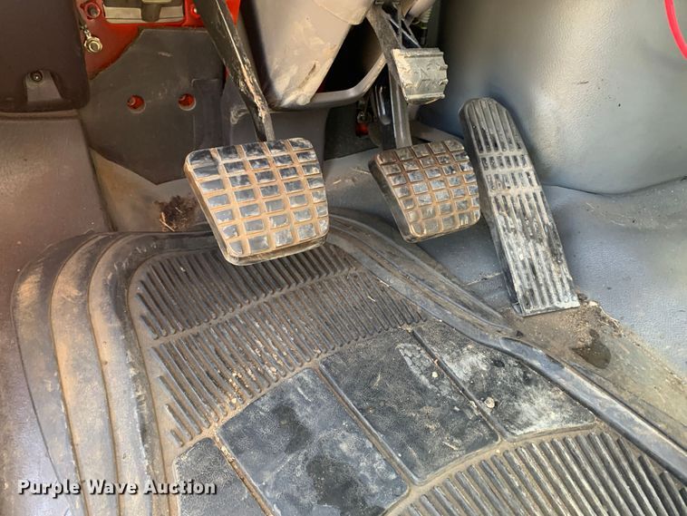 image for item MH9823 2006 Freightliner Business Class M2  oil distributor truck