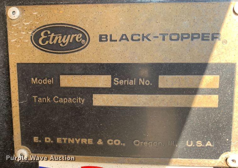 image for item MH9823 2006 Freightliner Business Class M2  oil distributor truck