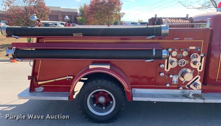 image for item MH9826 1954 Ford F800  pumper fire truck