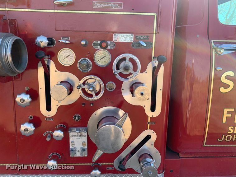 image for item MH9826 1954 Ford F800  pumper fire truck