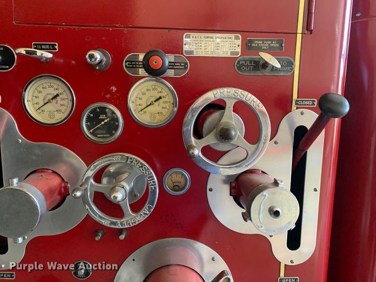 image for item MH9826 1954 Ford F800  pumper fire truck