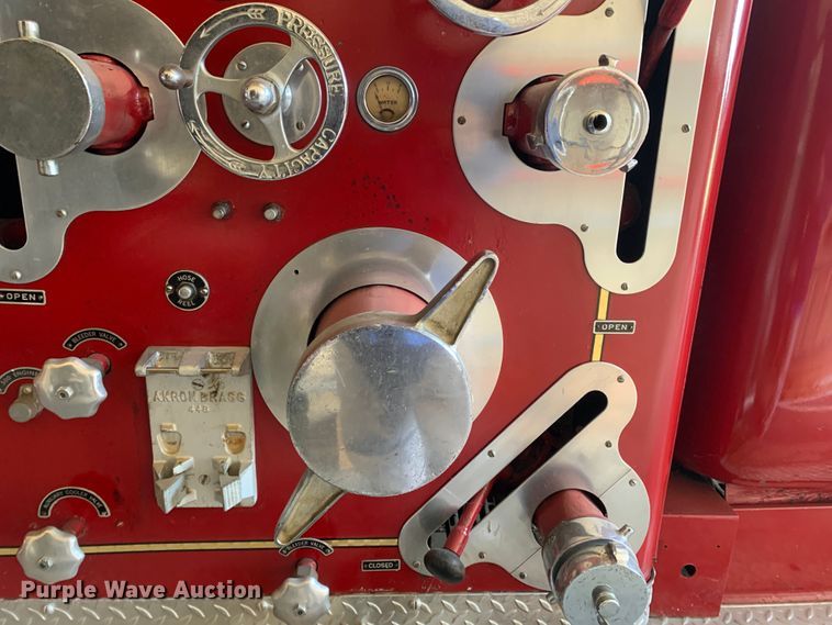 image for item MH9826 1954 Ford F800  pumper fire truck