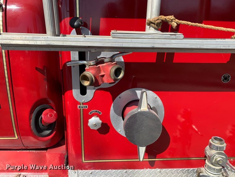 image for item MH9826 1954 Ford F800  pumper fire truck