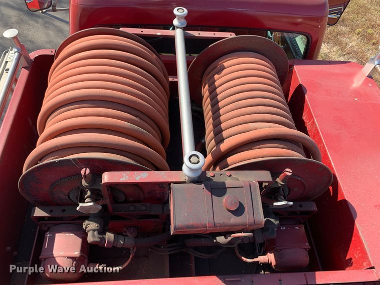 image for item MH9826 1954 Ford F800  pumper fire truck