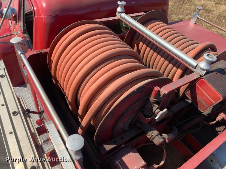 image for item MH9826 1954 Ford F800  pumper fire truck