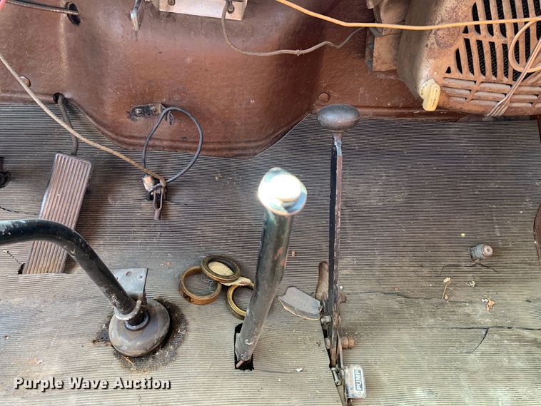 image for item MH9826 1954 Ford F800  pumper fire truck