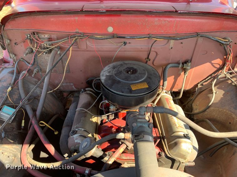 image for item MH9826 1954 Ford F800  pumper fire truck