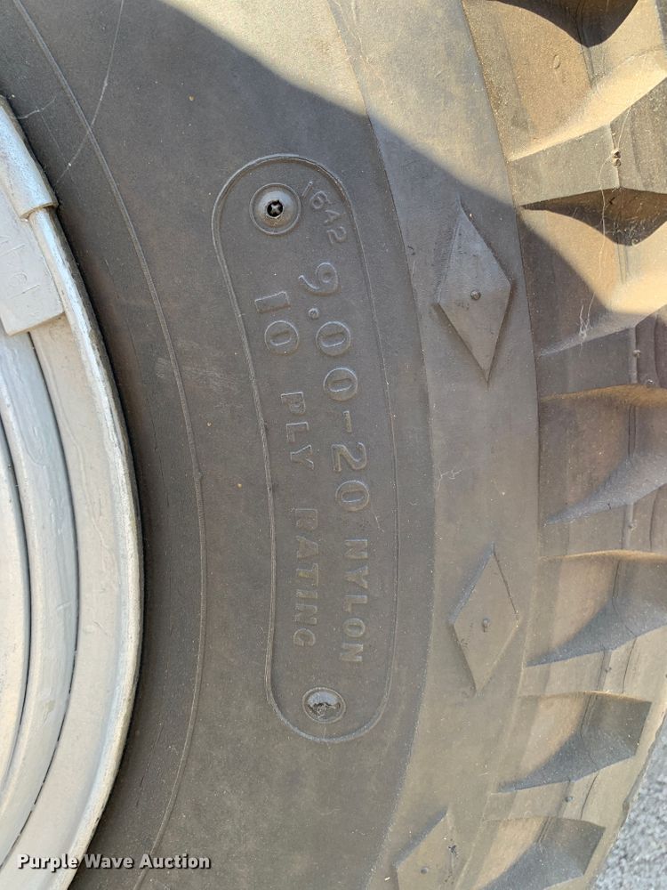 image for item MH9826 1954 Ford F800  pumper fire truck