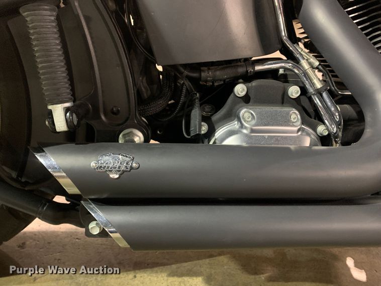 image for item MH9829 2010 Harley Davidson FLSTFB  motorcycle