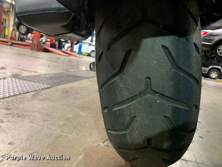 image for item MH9829 2010 Harley Davidson FLSTFB  motorcycle