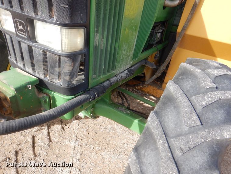 image for item MJ9820 1994 John Deere 7200  tractor