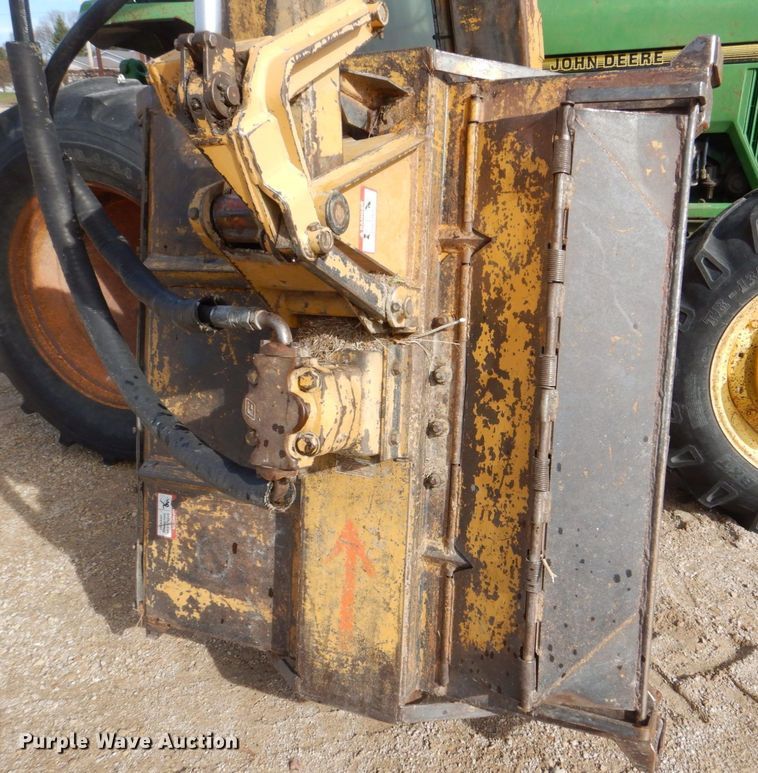 image for item MJ9820 1994 John Deere 7200  tractor