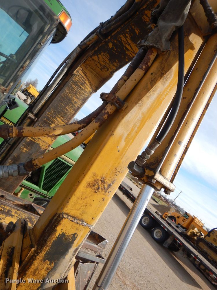 image for item MJ9820 1994 John Deere 7200  tractor