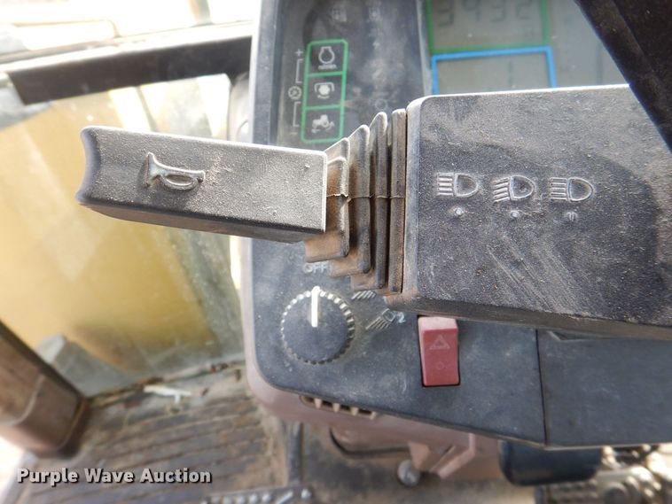 image for item MJ9820 1994 John Deere 7200  tractor