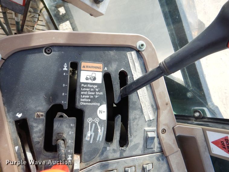 image for item MJ9820 1994 John Deere 7200  tractor