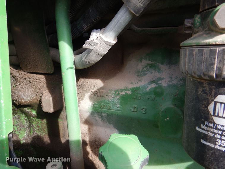 image for item MJ9820 1994 John Deere 7200  tractor