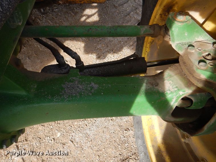 image for item MJ9820 1994 John Deere 7200  tractor