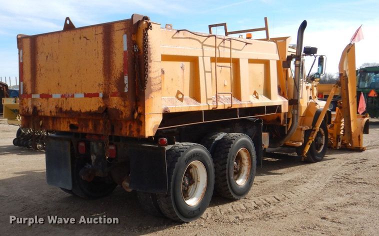 image for item MJ9821 1995 Ford LTS9000  dump truck
