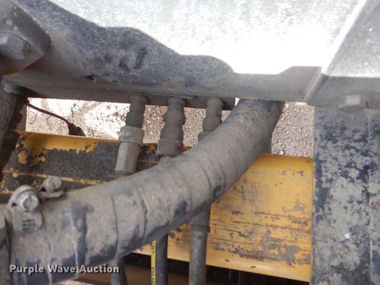 image for item MJ9821 1995 Ford LTS9000  dump truck