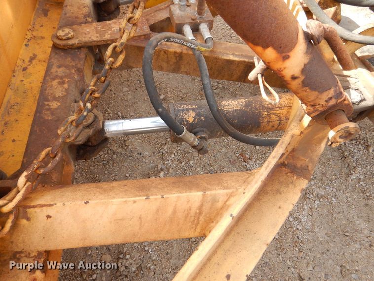 image for item MJ9821 1995 Ford LTS9000  dump truck