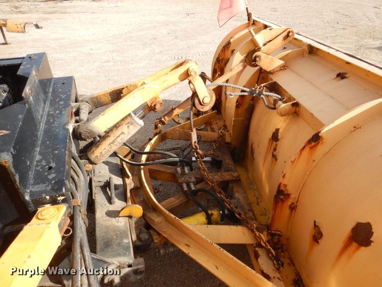 image for item MJ9821 1995 Ford LTS9000  dump truck