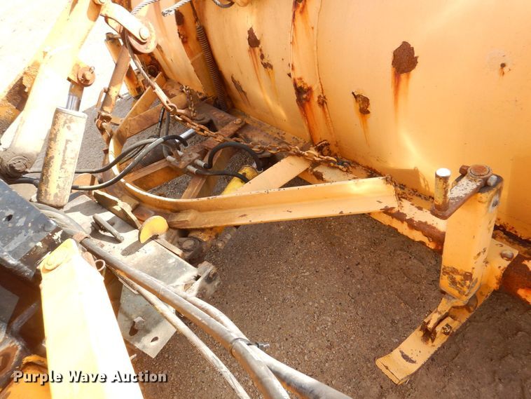 image for item MJ9821 1995 Ford LTS9000  dump truck