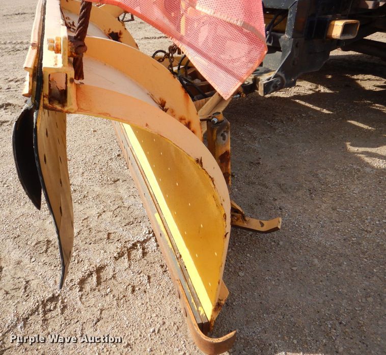 image for item MJ9821 1995 Ford LTS9000  dump truck