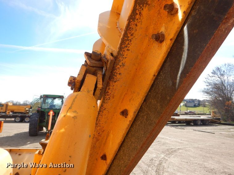 image for item MJ9821 1995 Ford LTS9000  dump truck