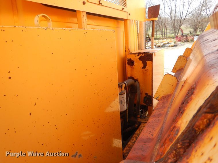 image for item MJ9821 1995 Ford LTS9000  dump truck