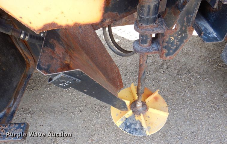 image for item MJ9821 1995 Ford LTS9000  dump truck