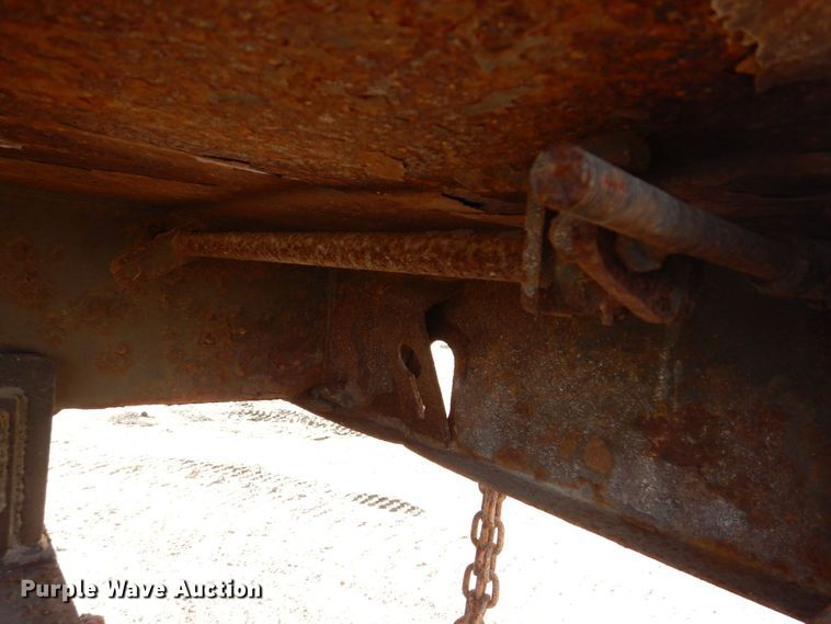 image for item MJ9821 1995 Ford LTS9000  dump truck