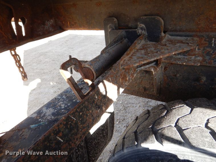 image for item MJ9821 1995 Ford LTS9000  dump truck