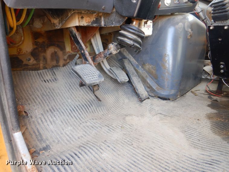 image for item MJ9821 1995 Ford LTS9000  dump truck