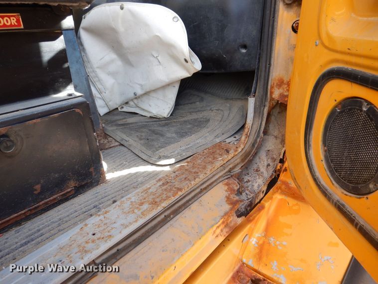 image for item MJ9821 1995 Ford LTS9000  dump truck