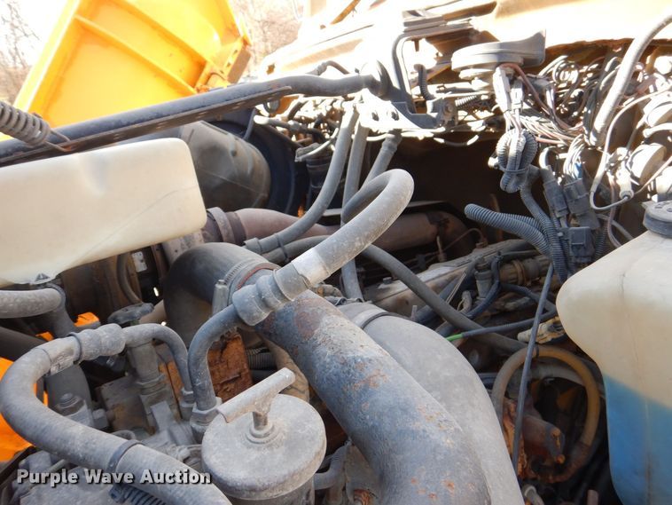 image for item MJ9821 1995 Ford LTS9000  dump truck