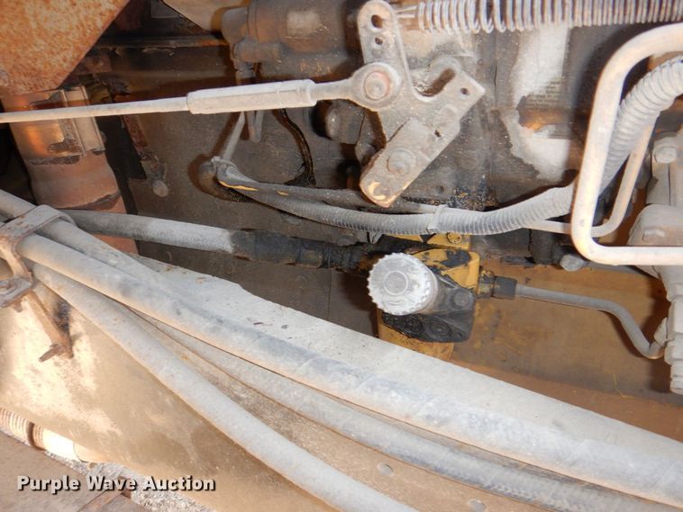 image for item MJ9821 1995 Ford LTS9000  dump truck