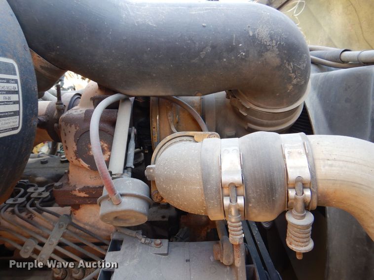 image for item MJ9821 1995 Ford LTS9000  dump truck