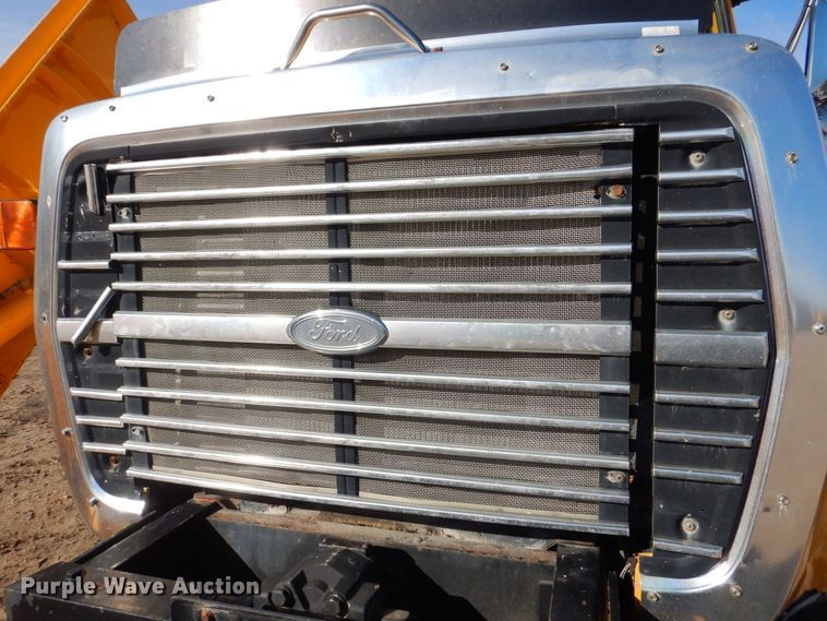 image for item MJ9821 1995 Ford LTS9000  dump truck