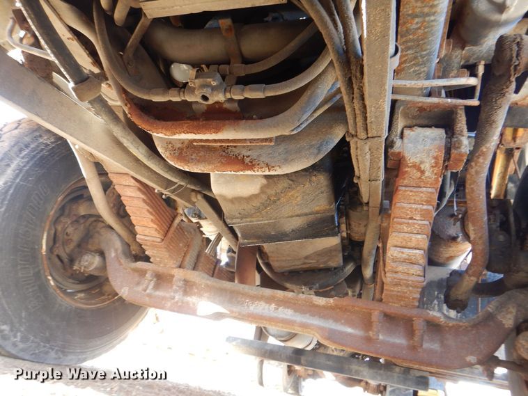 image for item MJ9821 1995 Ford LTS9000  dump truck