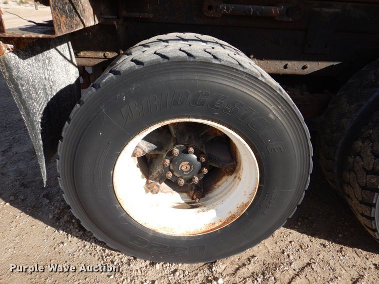 image for item MJ9821 1995 Ford LTS9000  dump truck