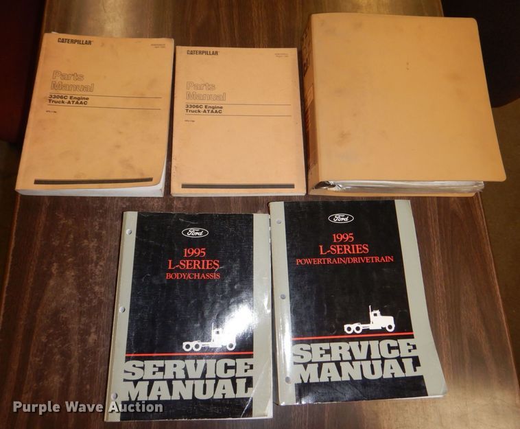 image for item MJ9821 1995 Ford LTS9000  dump truck