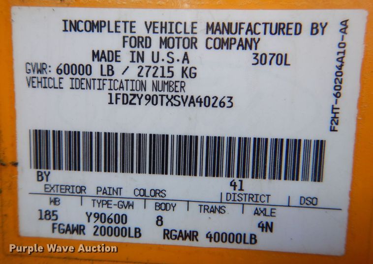 image for item MJ9821 1995 Ford LTS9000  dump truck