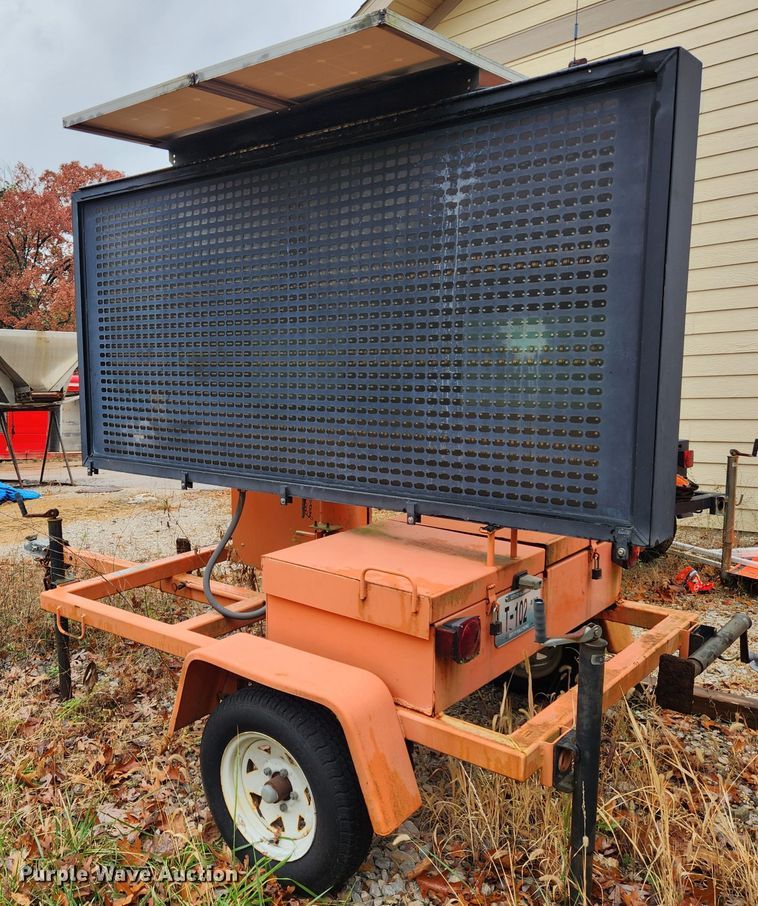 image for item MK9507 (3) AM SIG message board trailers