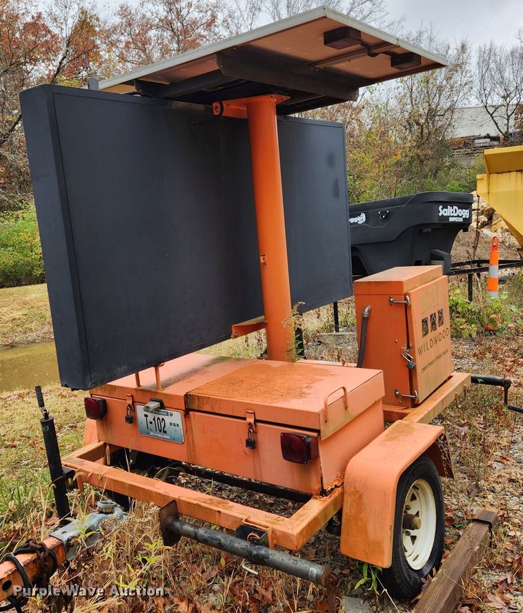 image for item MK9507 (3) AM SIG message board trailers